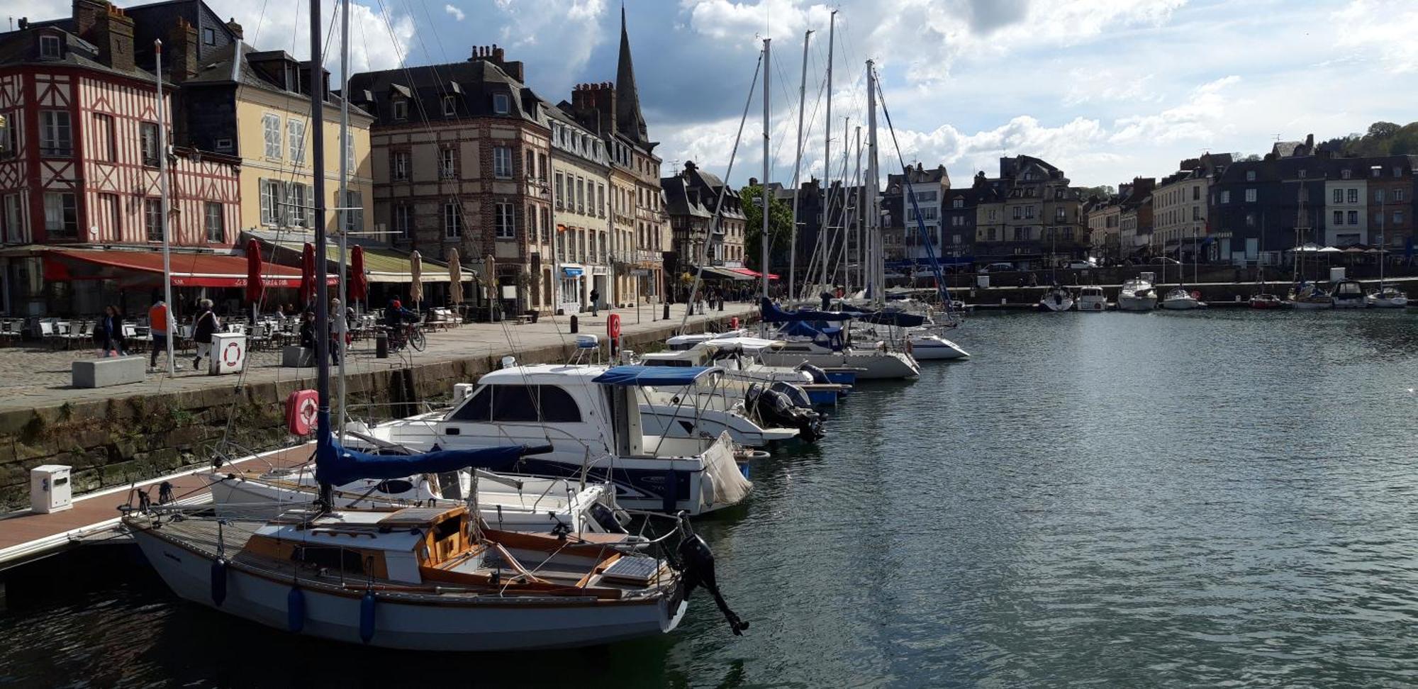 Le Petit Honfleur Apartment ภายนอก รูปภาพ